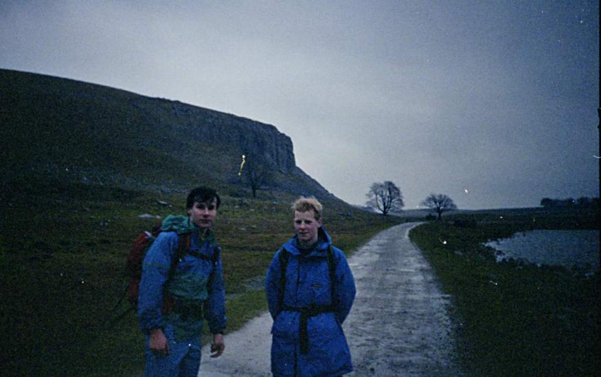 1991-03-09a.jpg - Stuart and Garth near Malham Tarn