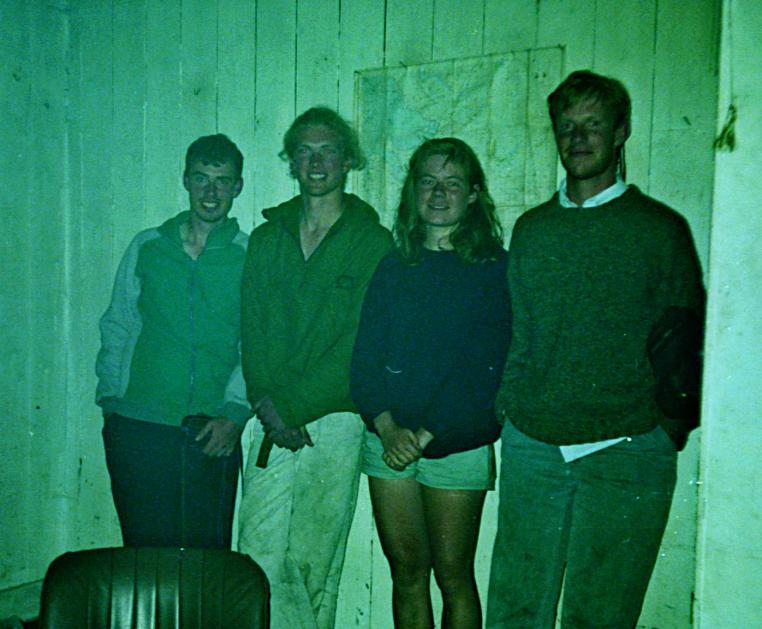 1992-06-25a.jpg - Adam, Toby, Jane and Daniel