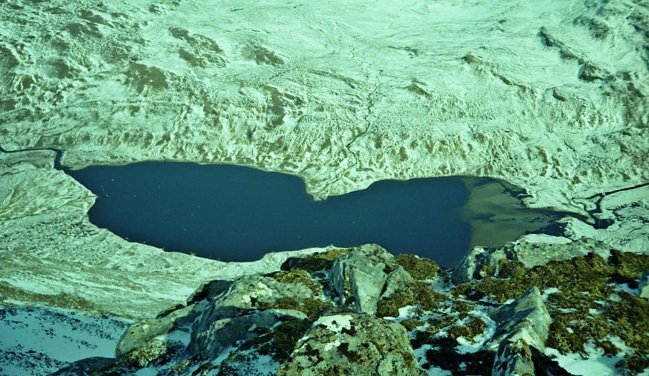 1993-03-25a.jpg - Loch a’ Choire Mhòir from high above