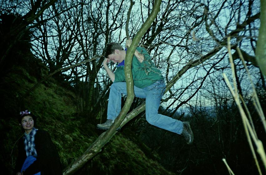 1993-01-01a.jpg - Simon, the arboreal Thinker