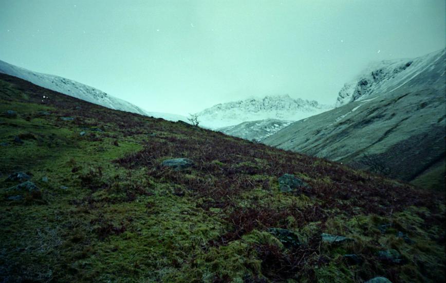 1994-01-02a.jpg - Gable Crags from Moses Trod