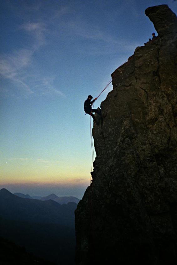 1996-09-17d.jpg - Descending from the Inaccessible Pinnacle