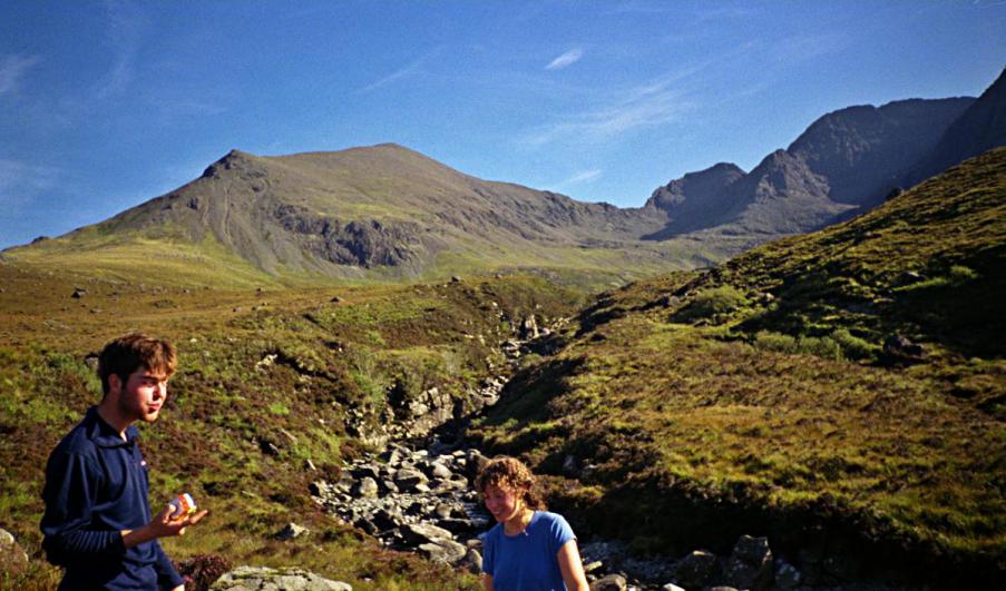1996-09-18b.jpg - At the foot of Sgurr Thuilm