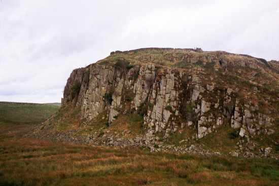 2002-10-05a.jpg - Peel Crag