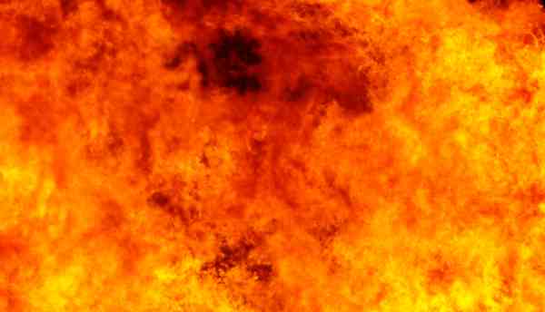 20031105-185606.jpg - Surface of the sun (or perhaps the bonfire again)