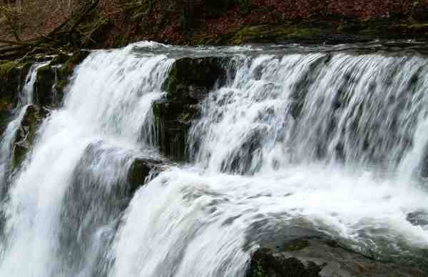 20040125-131644.jpg - The second waterfall