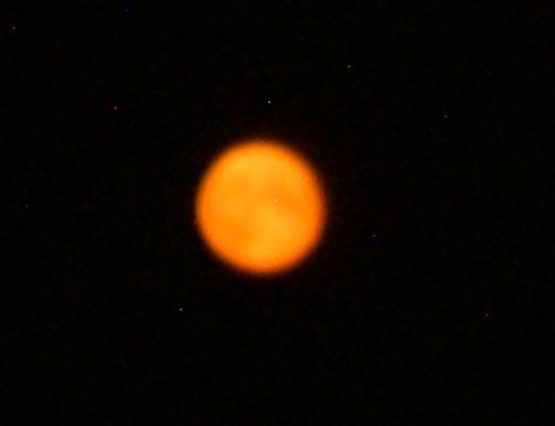 20040801-233454.jpg - Red moon rising