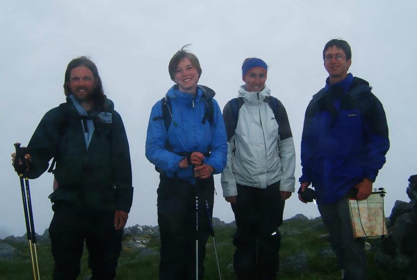 20050707-151540.jpg - Toby, Sarah, Marta and Sam on the summit of Beinn Fhada