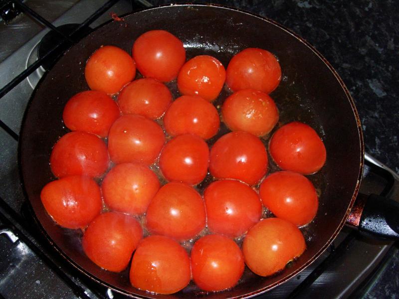 20061021-093132.jpg - Tomatoes