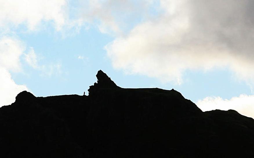 20071028-131004.jpg - Helm Crag summit, with standing figure